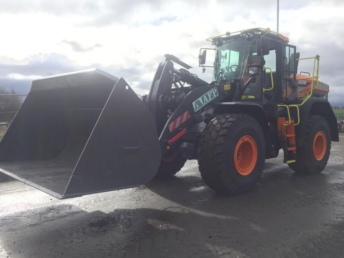 Doosan DL 320-7 image 4