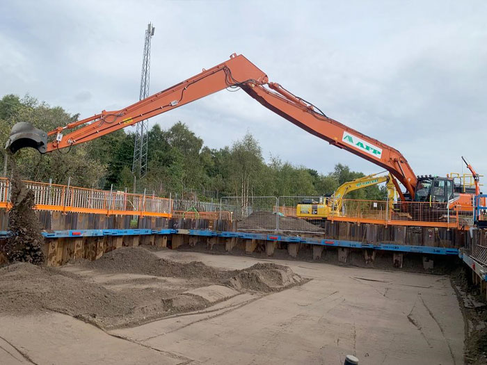 Hitachi ZX350LC Super long reach image 4