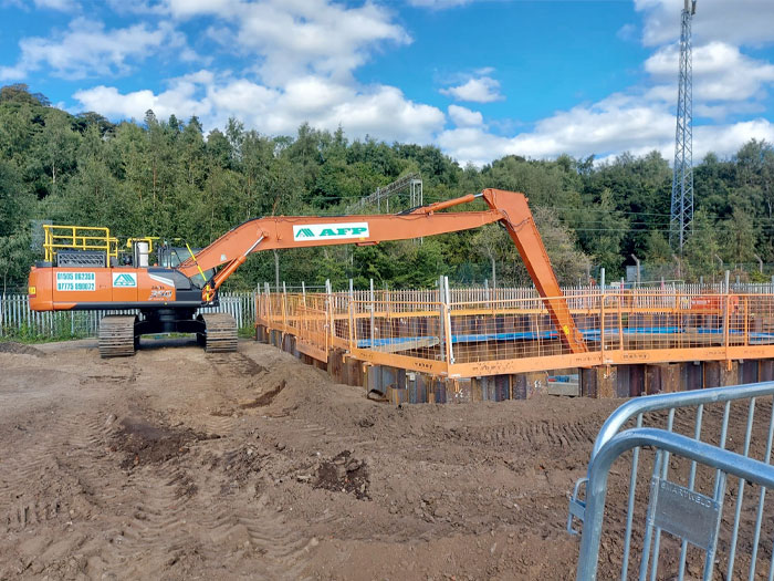 Hitachi ZX350LC Super long reach image 5