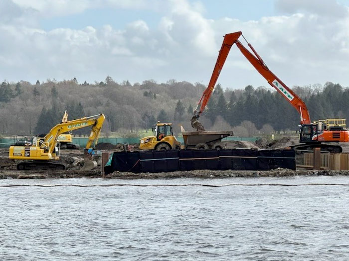 Hitachi ZX350LC Super long reach image 6