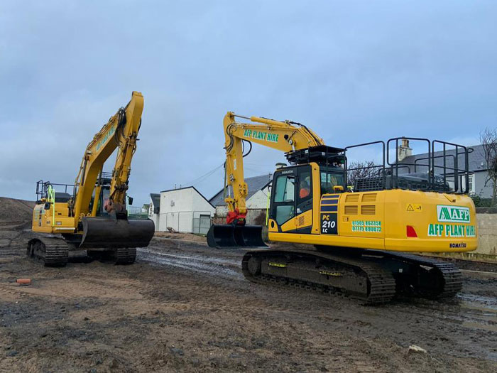 Komatsu PC210LC image 5