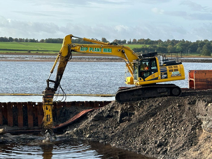Komatsu PC290LCI image 4