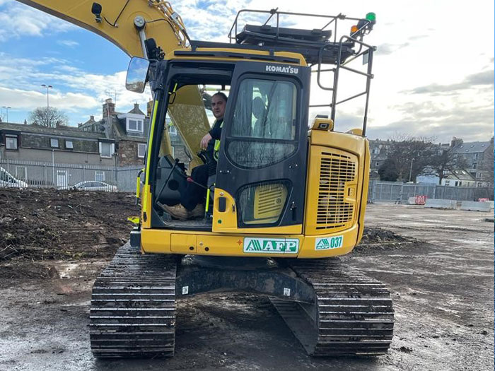 Komatsu PC138 US image 5