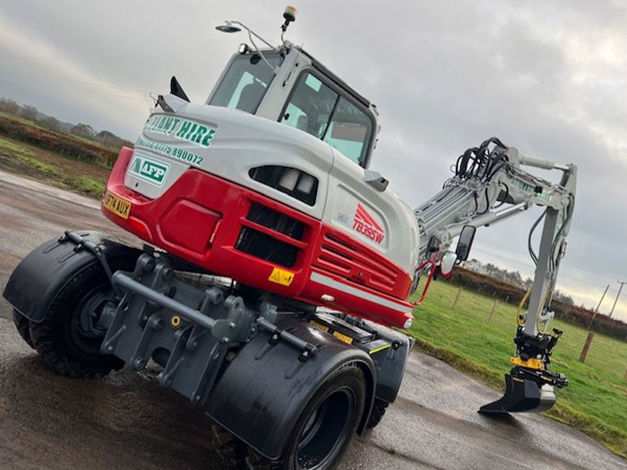 Takeuchi TB295W image 4